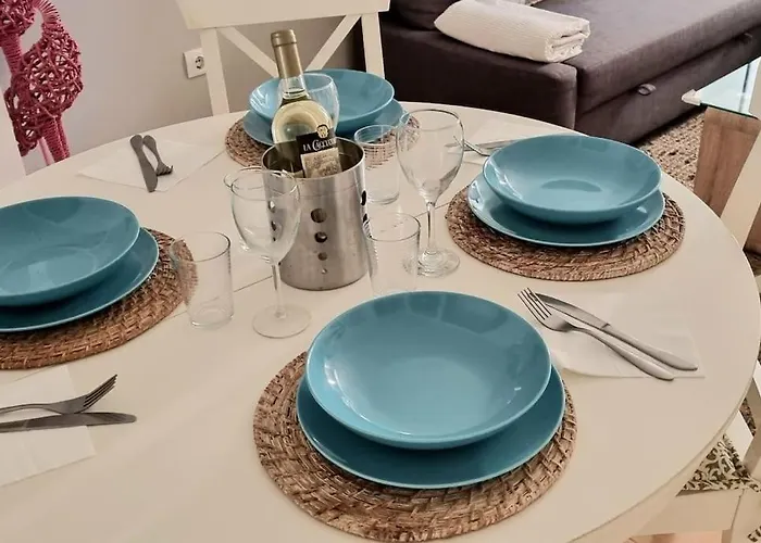 Апартаменты Frangipani - With Terrace & Shared Pool Коральео