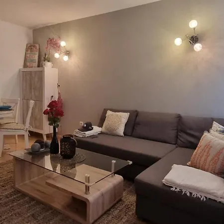 Frangipani - With Terrace & Shared Pool Apartment Corralejo