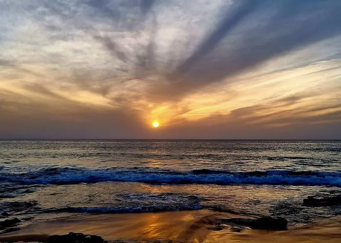 Frangipani - With Terrace & Shared Pool Κοραλέχο