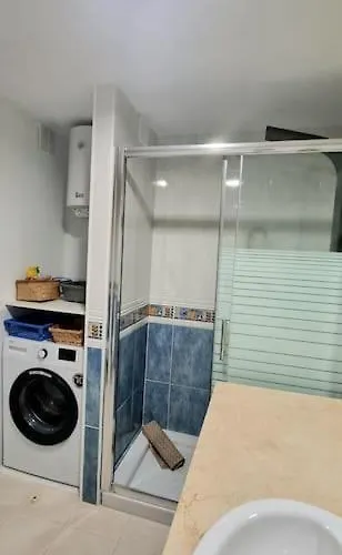 Διαμέρισμα Frangipani - With Terrace & Shared Pool