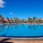 Frangipani - With Terrace & Shared Pool Apartment