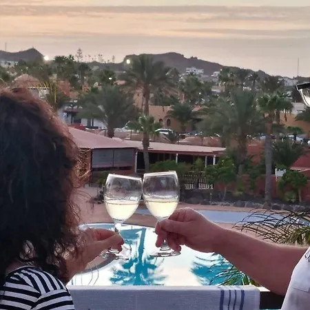 Apartment Frangipani - With Terrace & Shared Pool Corralejo